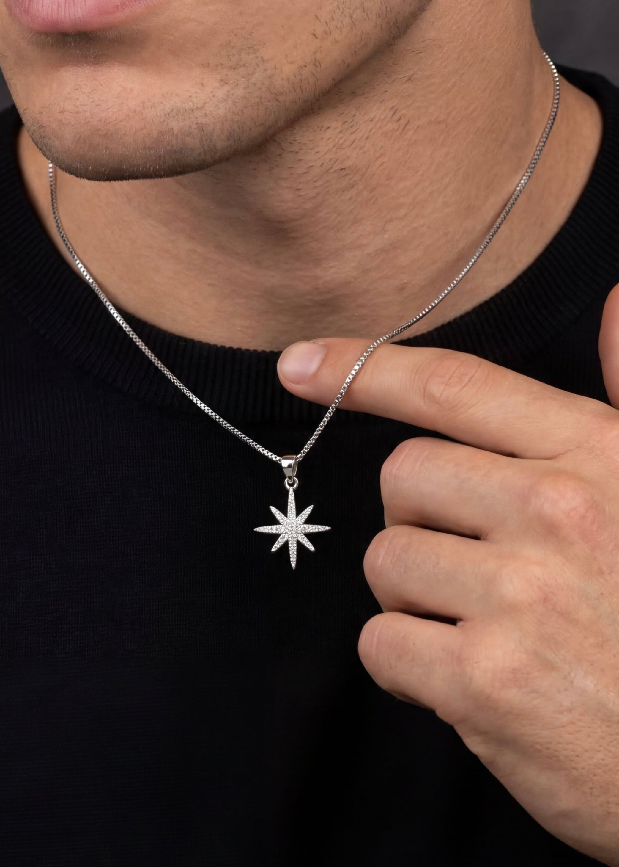 STAR NECKLACE