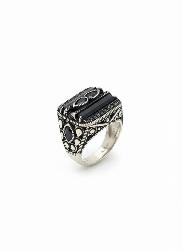 Men’s Ring with Black Stone – New Arrival
