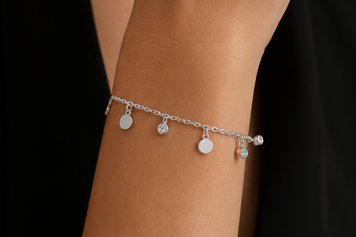 Circle Charm Bracelet – 925 Sterling Silver