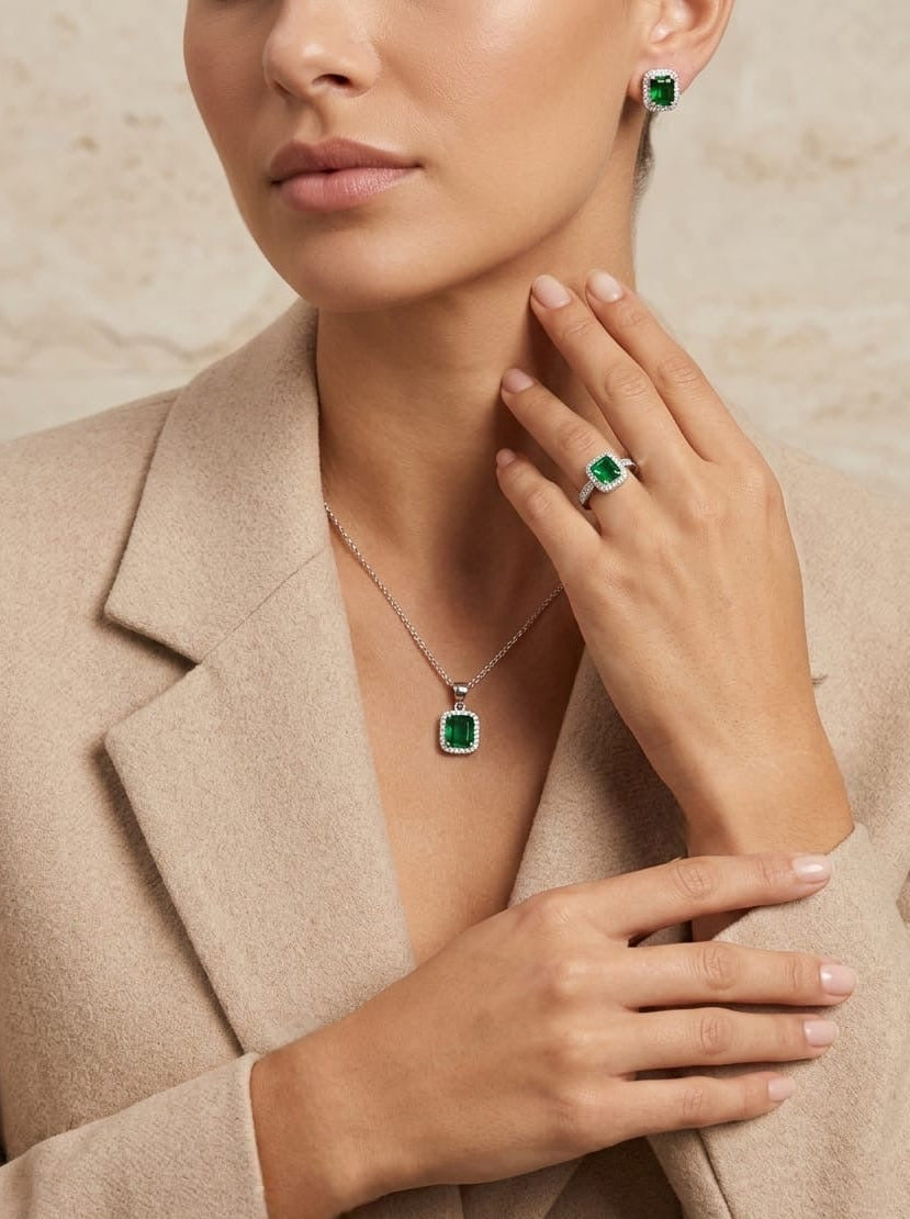 Classic Emerald-Tone Cushion-Cut Sterling Silver Jewelry Set – Necklace, Earrings & Ring
