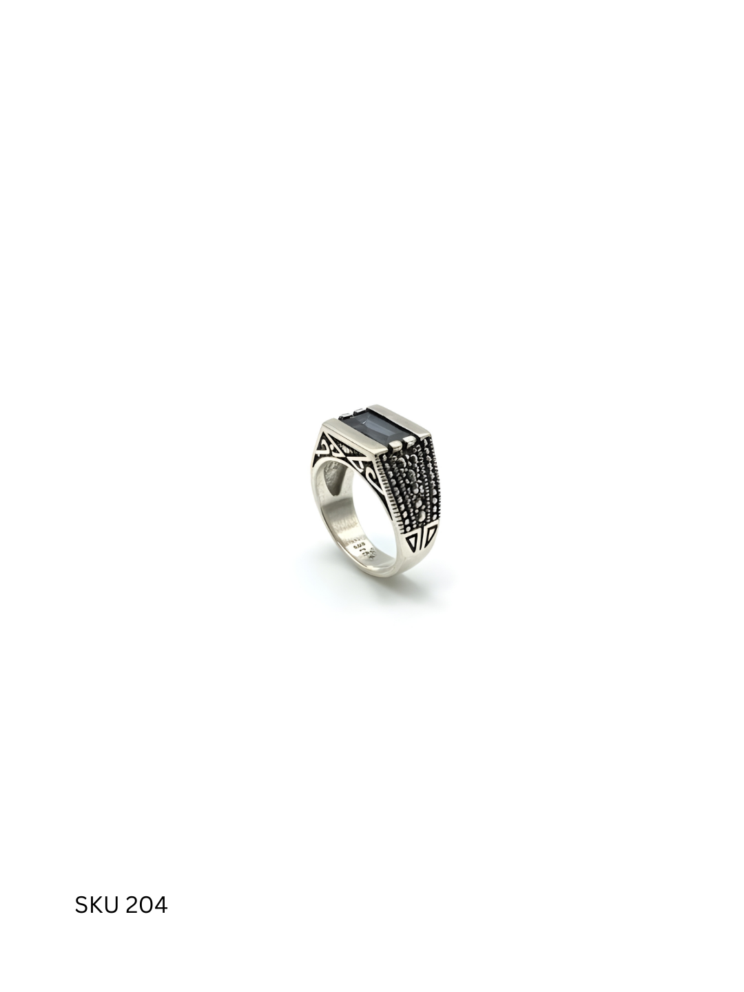 A best-selling men’s ring crafted from Turkish 925 sterling silver and set with a black stone. Known for its versatility and strong visual appeal.