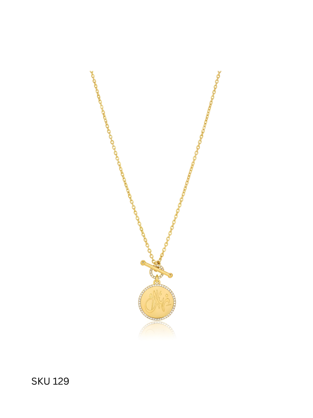 A premium customized necklace crafted from Egyptian sterling silver (925) with elegant gold plating. Designed for personalization, this piece allows meaningful expression through custom names or words, making it an exceptional gift.