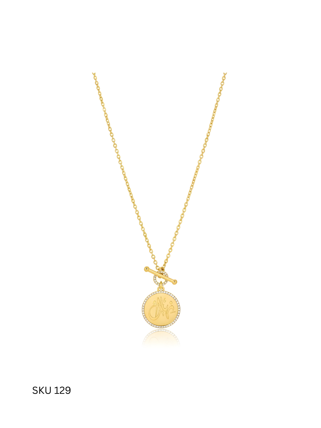 A premium customized necklace crafted from Egyptian sterling silver (925) with elegant gold plating. Designed for personalization, this piece allows meaningful expression through custom names or words, making it an exceptional gift.