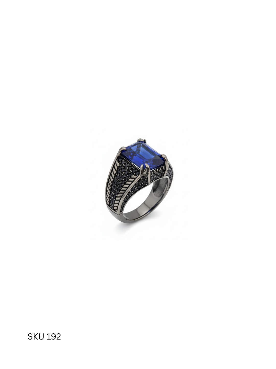 A refined men’s ring crafted from Turkish 925 sterling silver and set with a deep blue stone. Its balanced proportions and elegant color make it a timeless choice for sophisticated everyday wear.