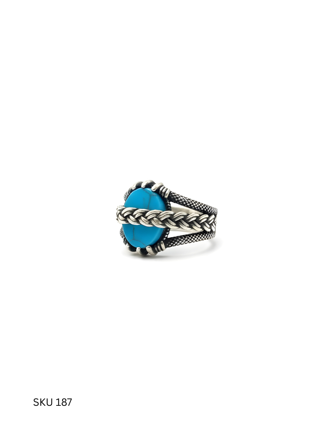 A classic men’s ring crafted from Turkish 925 sterling silver and set with a turquoise stone. Inspired by heritage designs, it offers timeless character and color.