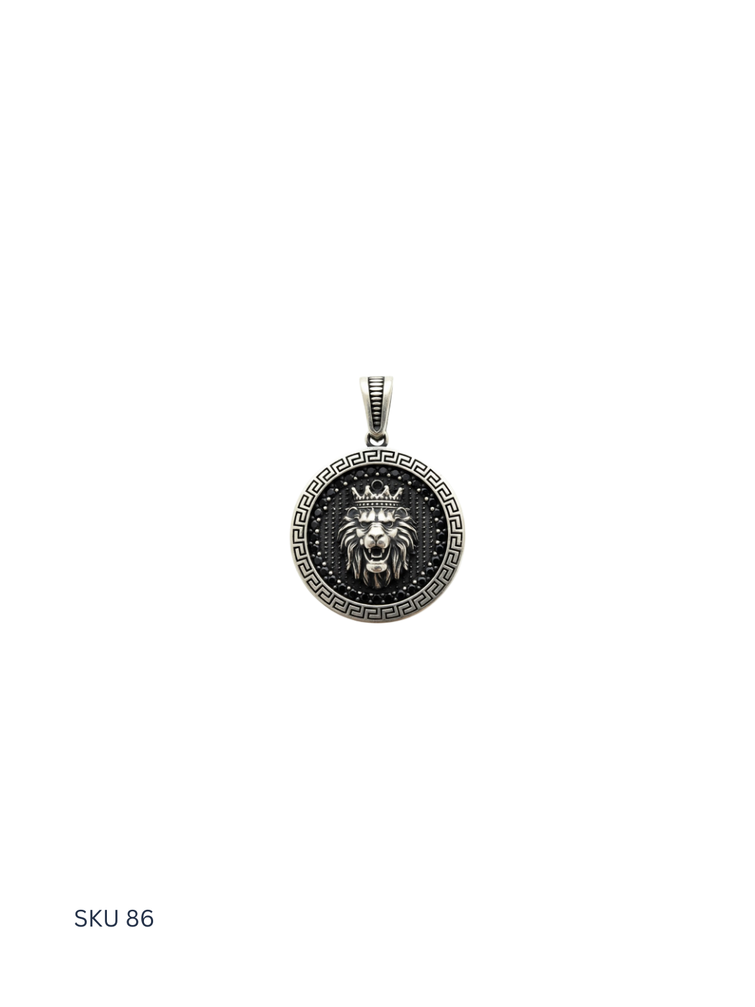 An accessible lion pendant crafted in Turkish sterling silver (925), offering strong symbolism at an exceptional value.