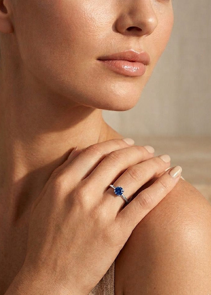 Milk Stone Solitaire Ring – 925 Silver