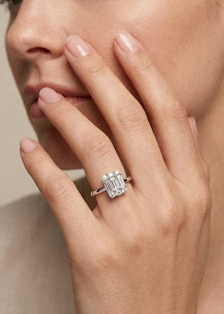 Luxe Italian Silver Ring – Platinum Finish